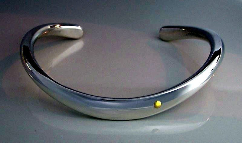 Classic Bracelet in 6 Gauge Sterling silver with 14K Gold Rivet