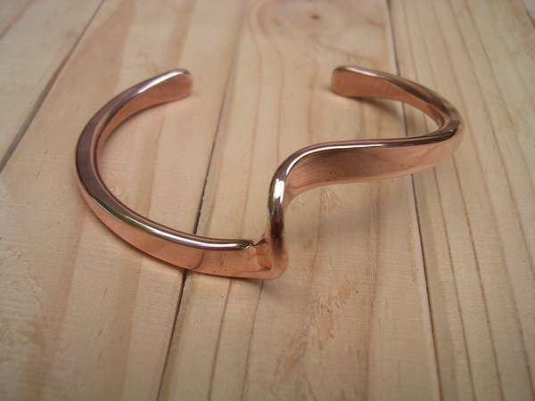 Pure Copper wave style Bracelet - Hand Forged 6 Gauge Copper - Signed by Artist Isidro Nilsson