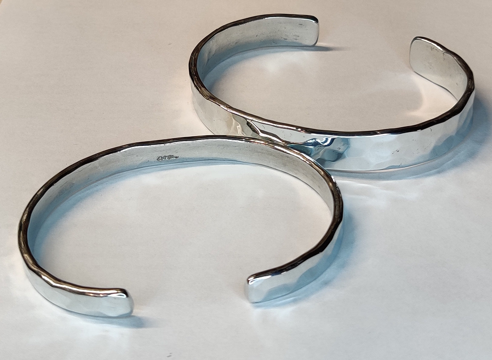 Zinc Anklet With Hammer Texture