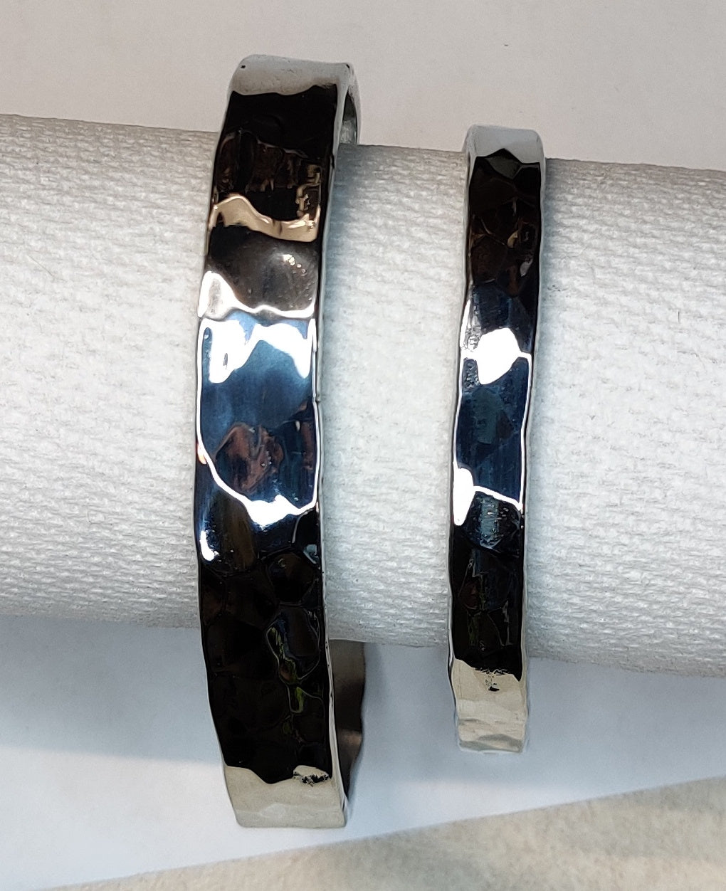 Zinc Anklet With Hammer Texture